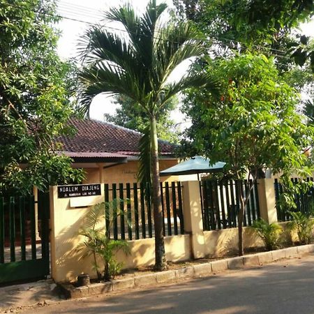 Ndalem Diajeng Apartman Yogyakarta Kültér fotó