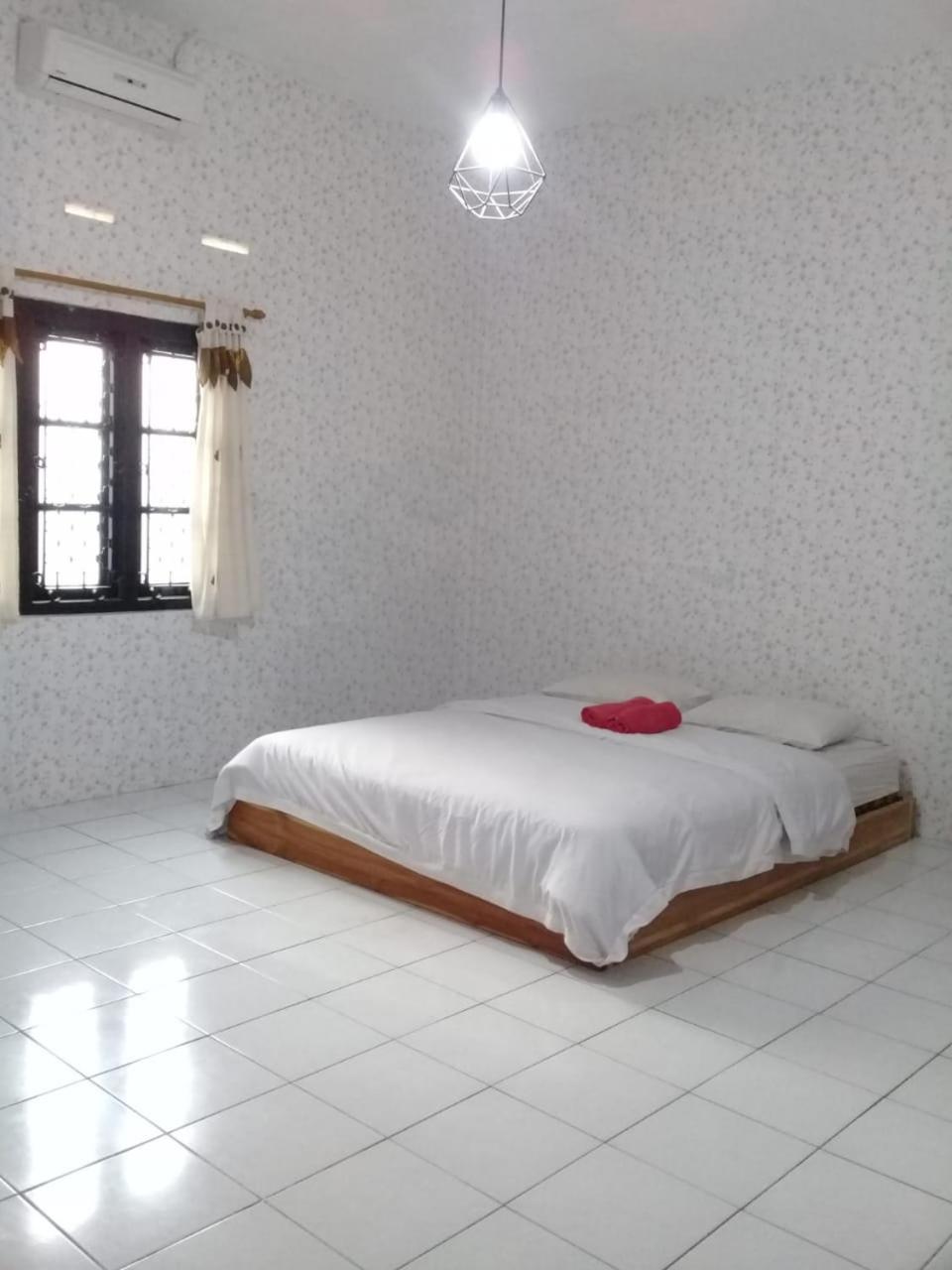 Ndalem Diajeng Apartman Yogyakarta Kültér fotó